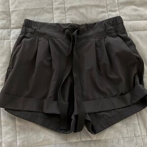 Lululemon tie front black shorts size 4